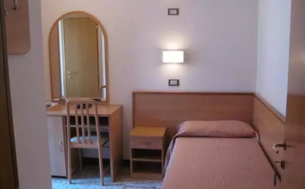 スタンダードシングルルーム, Albergo Moretti