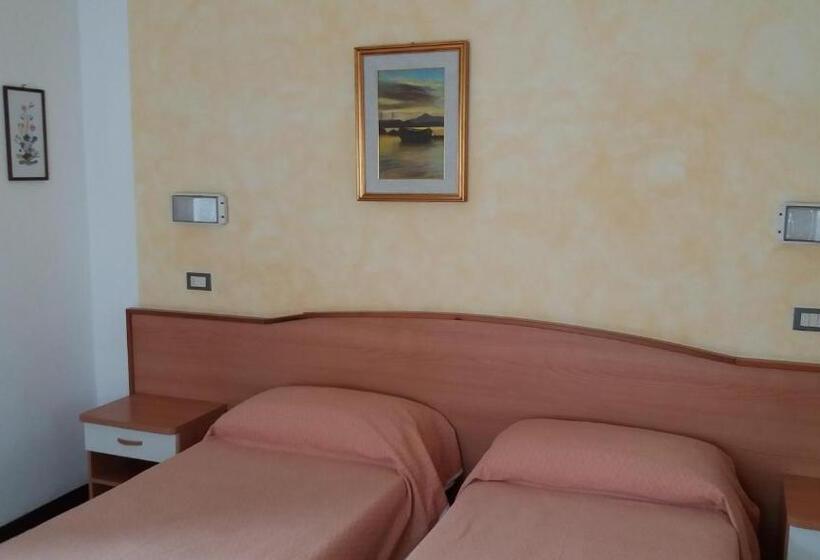 基本间, Albergo Moretti