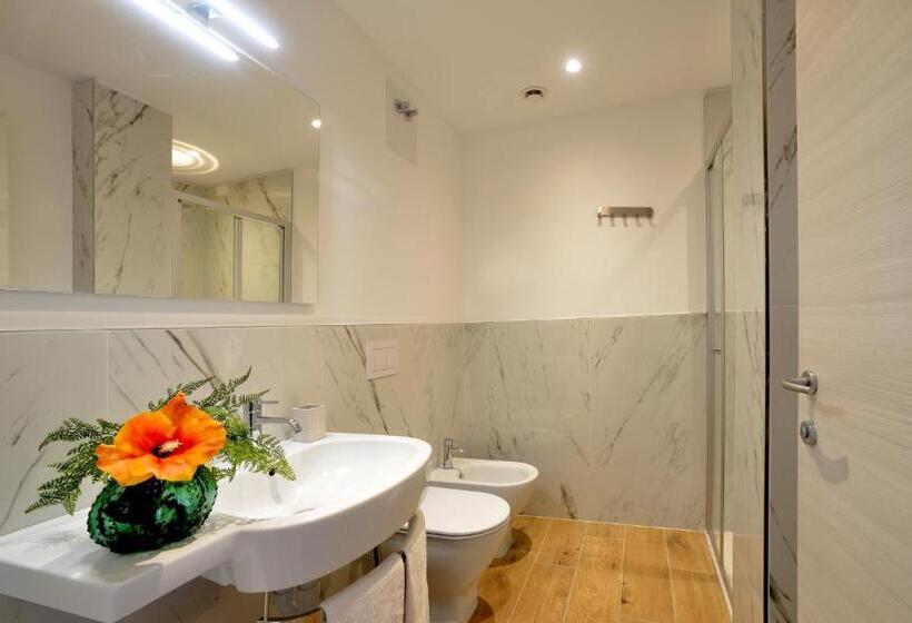 غرفة قياسية, Alla Pergola