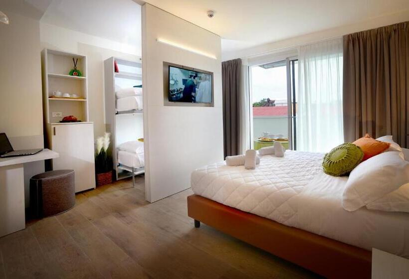 غرفة سوبيريور ثلاثية, Alla Pergola