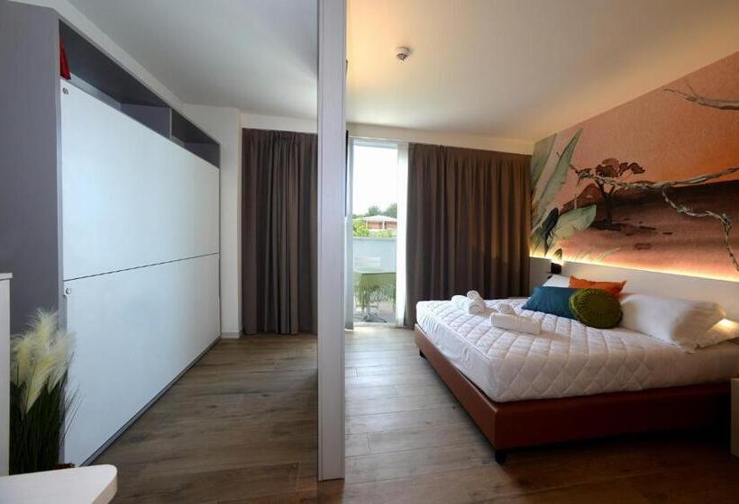 غرفة سوبيريور ثلاثية, Alla Pergola