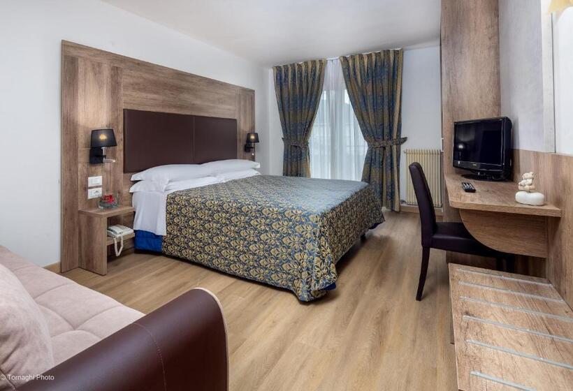 חדר סטנדרט לשלושה, Alpen