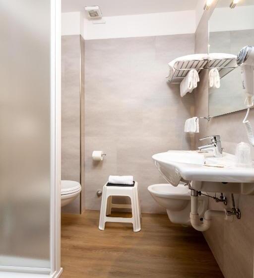 חדר סטנדרט לארבעה, Alpen