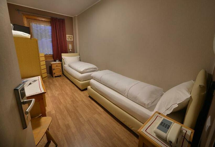 اتاق اکونومی, Bernina