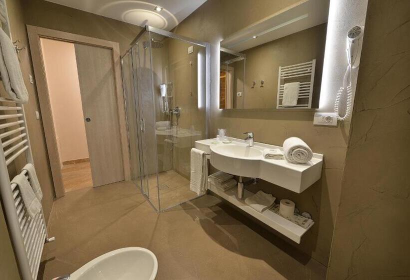 اتاق خانوادگی, Bernina