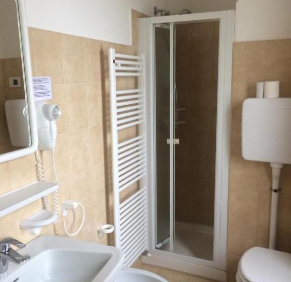 اتاق اکونومی, Bernina