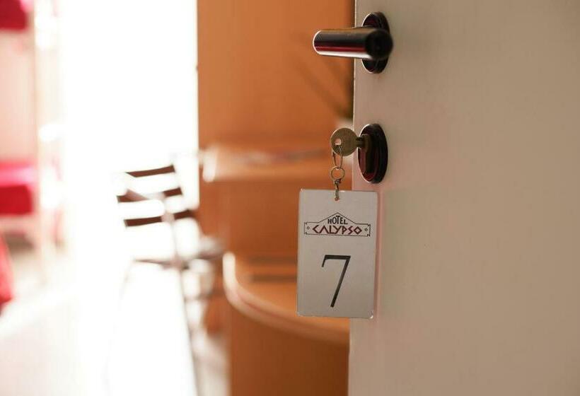 غرفة قياسية ثلاثية, Calypso