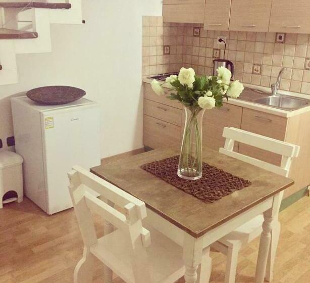 استودیوی استاندارد, Casa Blanca