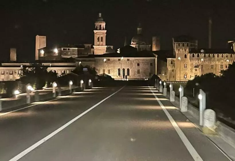 スタンダードトリプルルーム, Cuor Di Mantova B&b