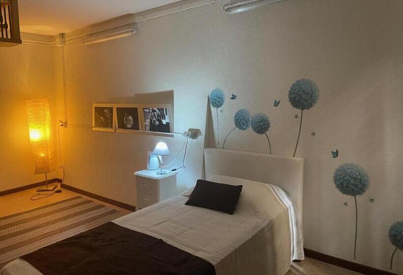 غرفة قياسية ثلاثية, Cuor Di Mantova B&b