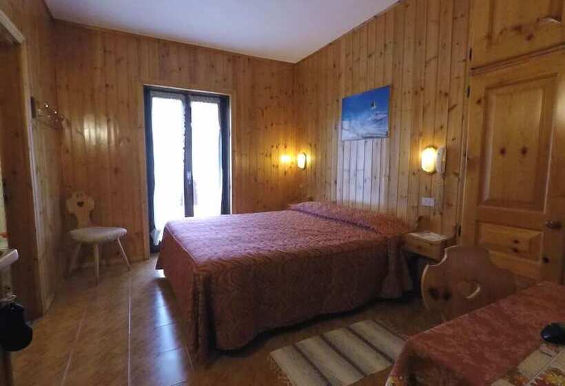 اتاق استاندارد با بالکن, Federia