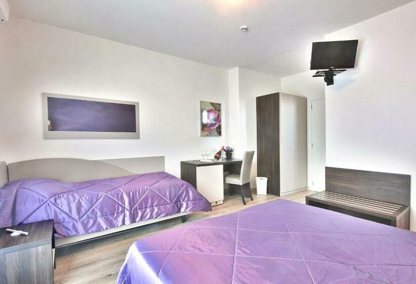 스탠다드 트리플 룸, Gambrinus