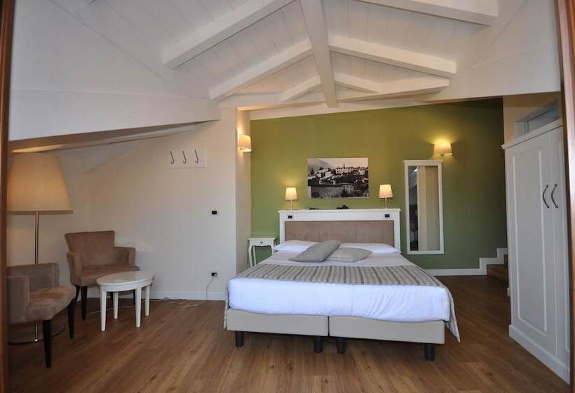 חדר סטנדרט נוף לעיר, Garni Corona