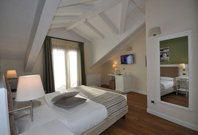 חדר סטנדרט נוף לעיר, Garni Corona