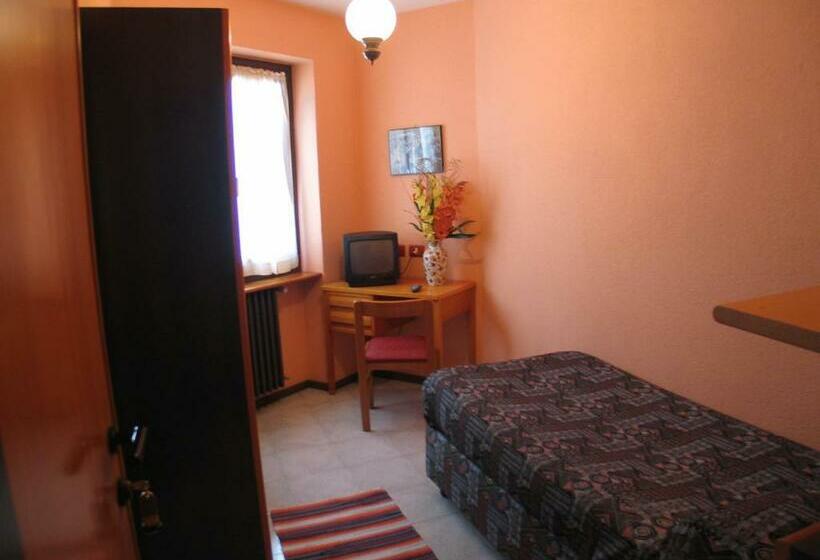 غرفة قياسية فردية, La Lanterna