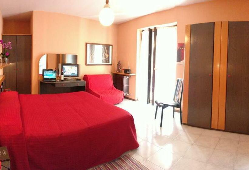 غرفة قياسية, La Lanterna