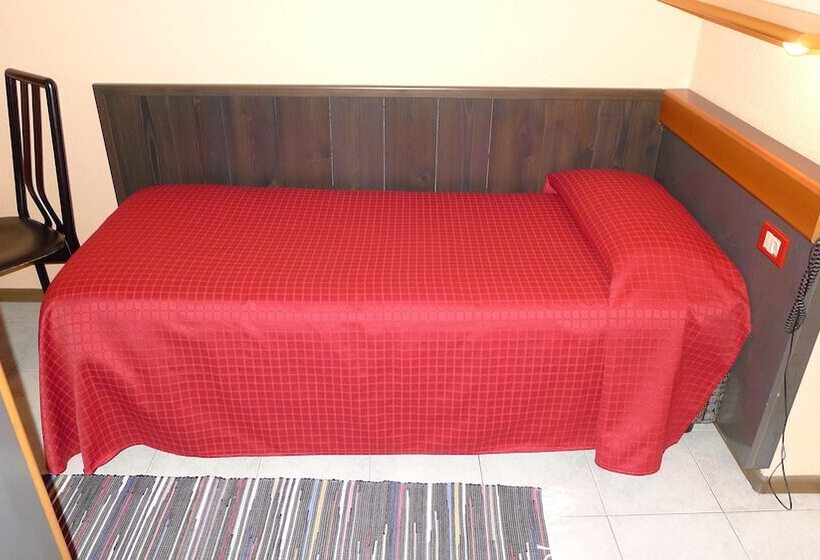 غرفة قياسية فردية, La Lanterna