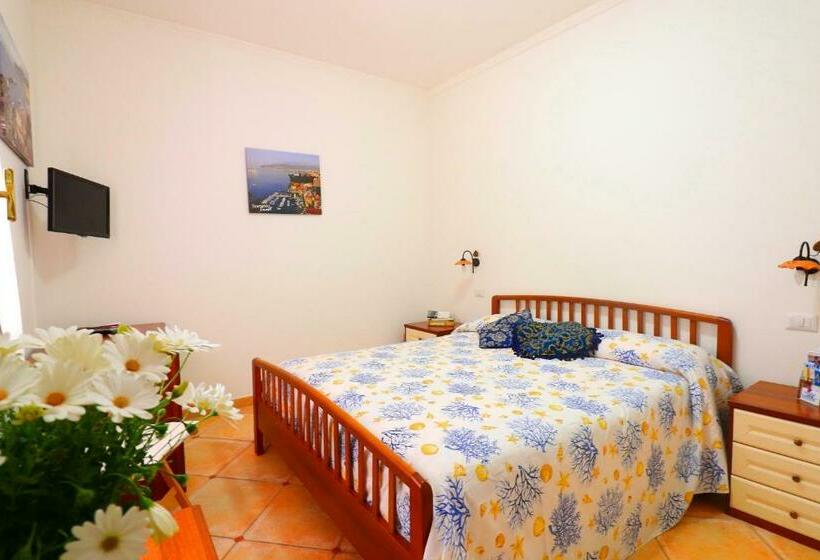 غرفة عائلية, La Maison De Titty & Margherita