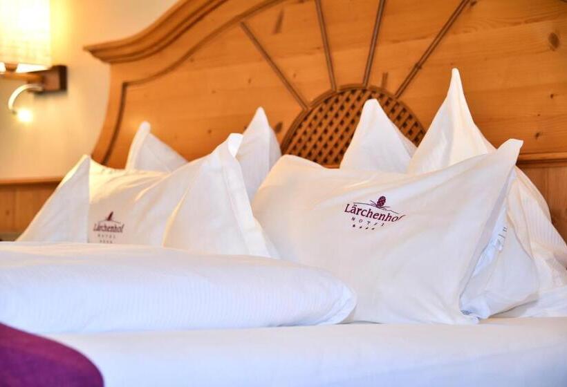 Люкс с Балконом, Lärchenhof