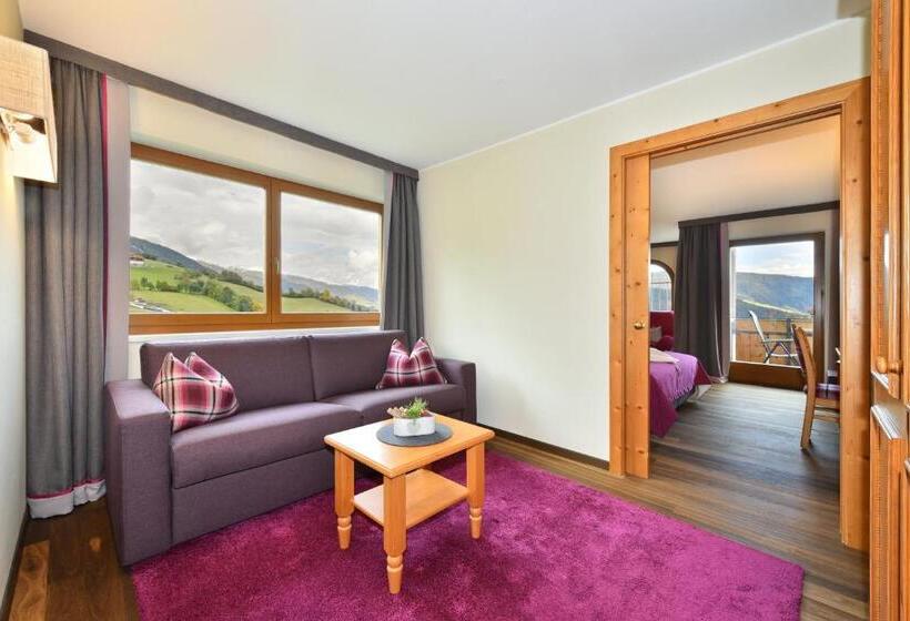 Люкс с Балконом, Lärchenhof