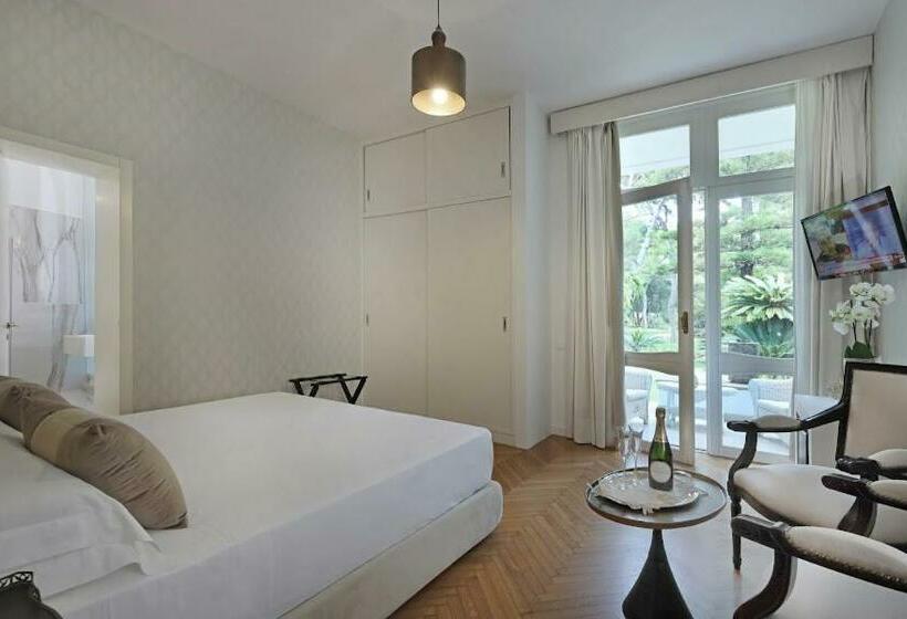 جناح, Maison D'enrì