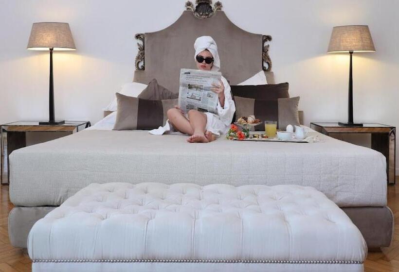 חדר דלוקס, Maison D'enrì