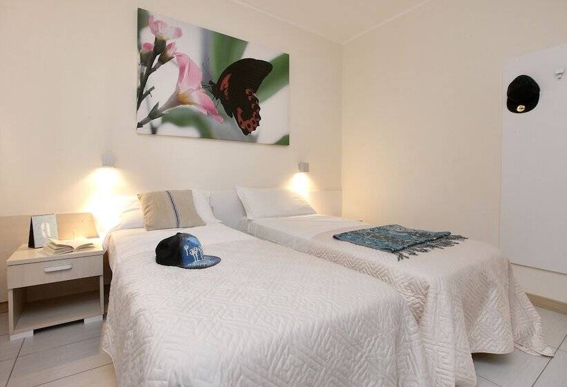Апартаменты 2 Спальни с Террасой, Mariposa Apartments