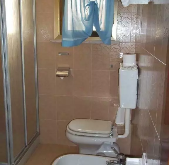اتاق استاندارد سه نفره, Meublè Villa Patrizia