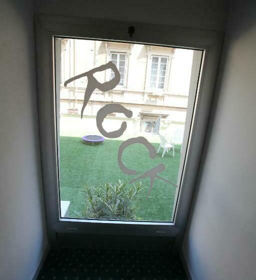 اتاق استاندارد, Nologo