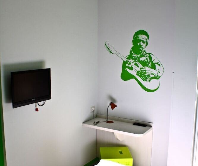 اتاق استاندارد, Nologo