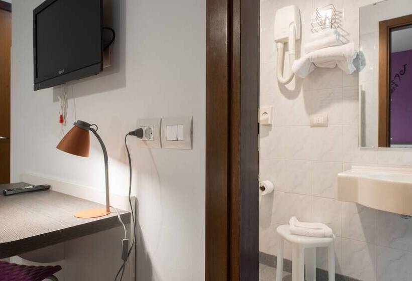 اتاق استاندارد, Nologo