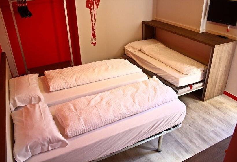 اتاق استاندارد سه نفره, Nologo