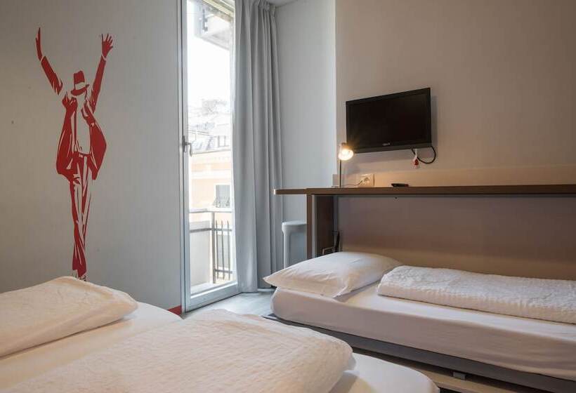 اتاق استاندارد سه نفره, Nologo