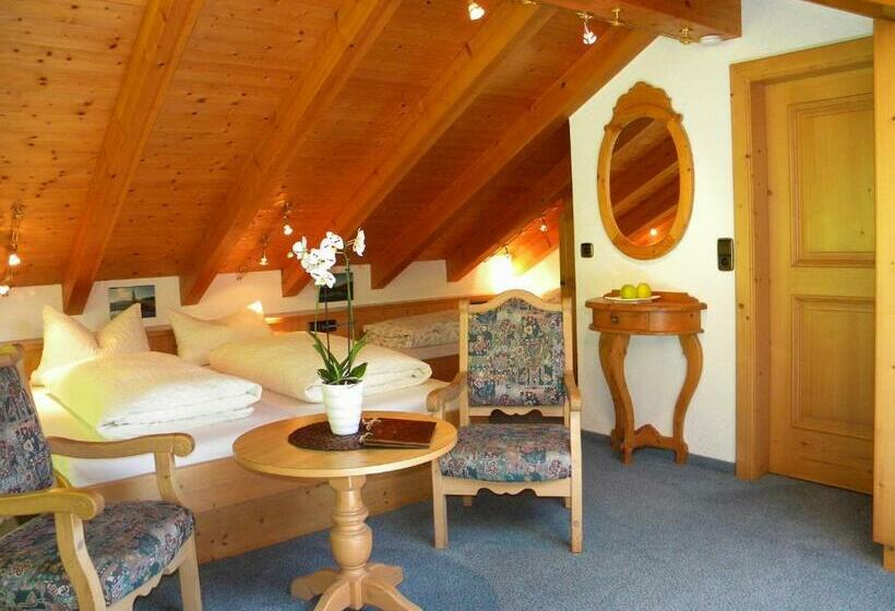 Camera Standard, Pension Hubertus