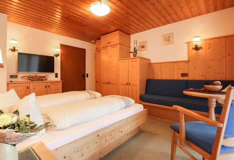 Camera Standard con Balcone, Pension Hubertus