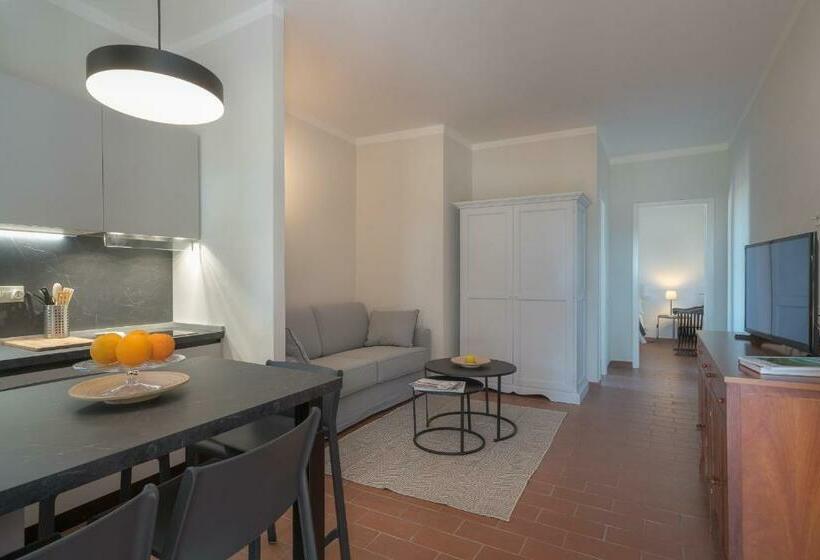 דירת חדר, Poste Del Chiugi