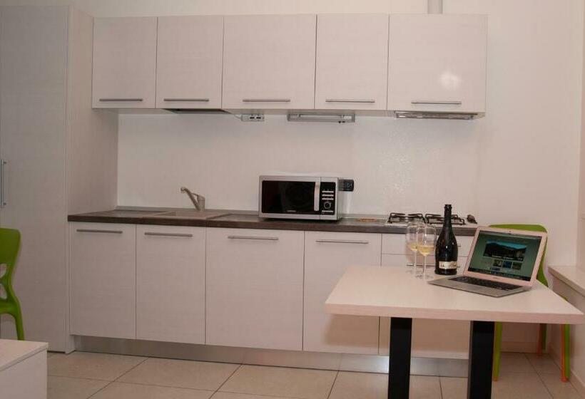 דירת שני חדרים, Residence Cafelicita