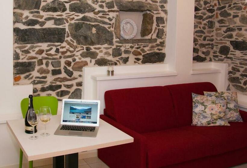 דירת חדר, Residence Cafelicita