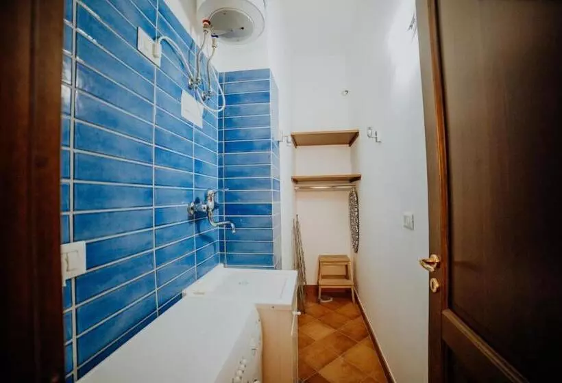 Huoneisto 1 Makuuhuone Pohjakerros, Residenza Golfo Degli Ulivi