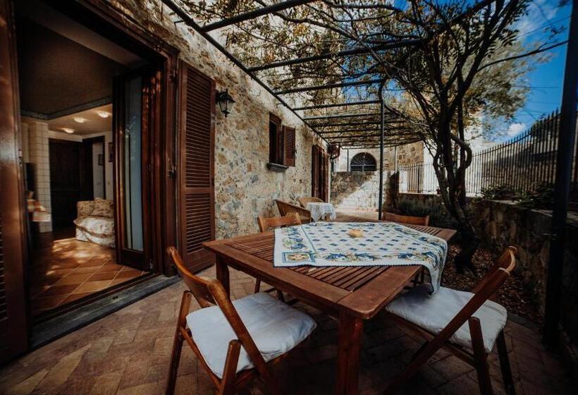 Апартаменты 1 Спальня Нижний Этаж, Residenza Golfo Degli Ulivi