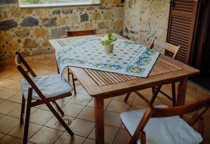 Huoneisto 1 Makuuhuone Terassi, Residenza Golfo Degli Ulivi
