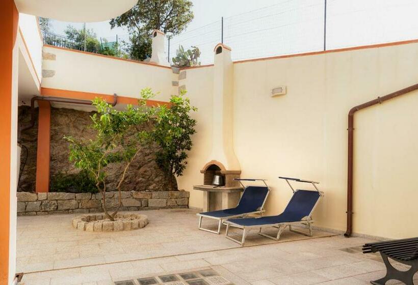 דירת חדר, Residenza Petrera