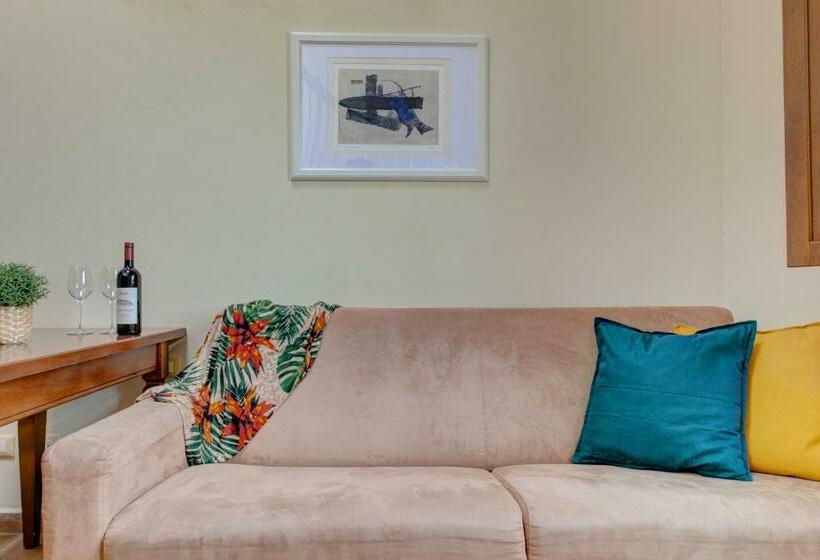 プールビュースイート, Resort Il Casale Bolgherese