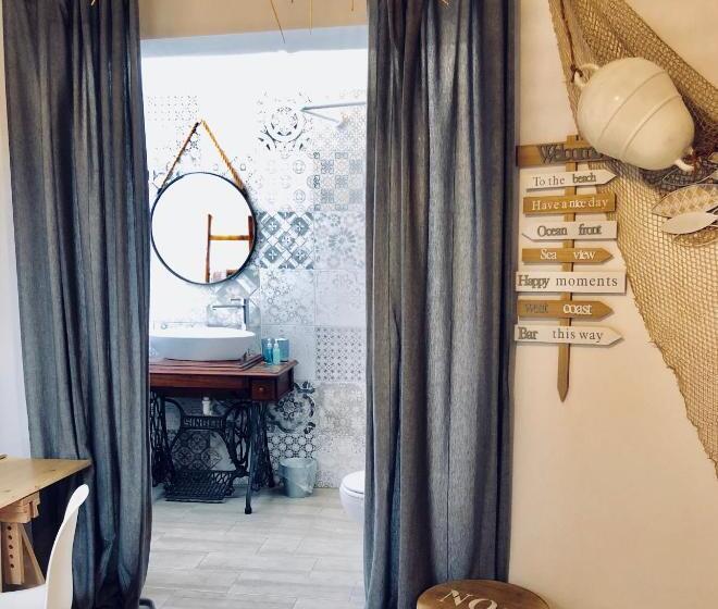 اتاق لوکس, Salecce B&b