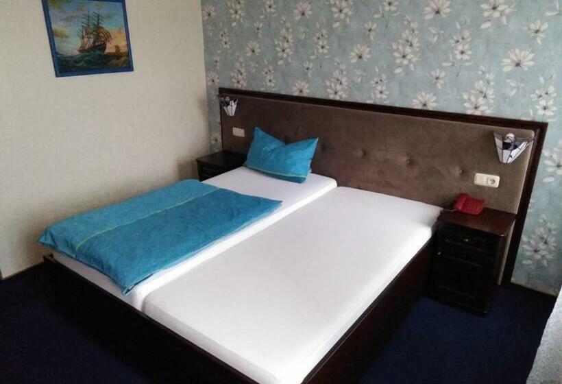 标准间, Stadt Lügde