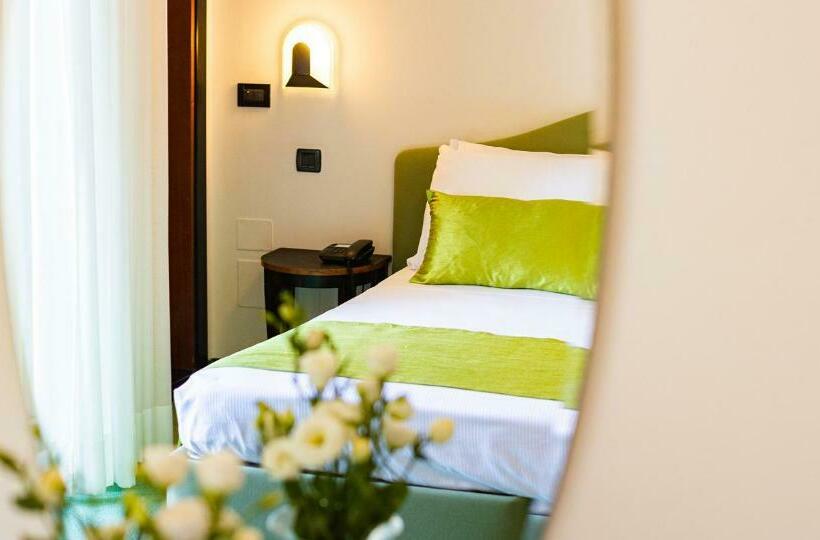 スーペリアールーム, Stella