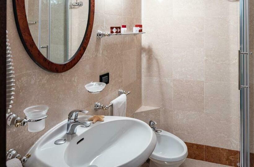 スタンダードルーム, Stella