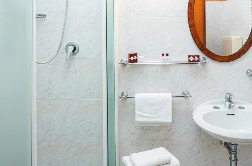 ファミリールーム, Stella