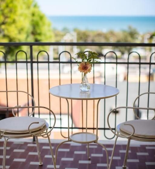 オーシャンビューデラックスルームバルコニー付き, Stella