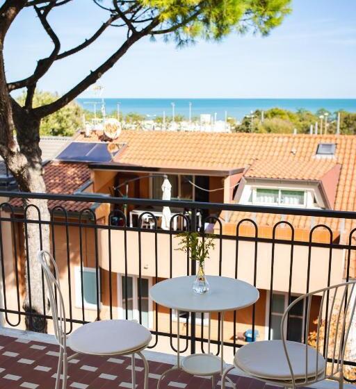 オーシャンビューデラックスルームバルコニー付き, Stella